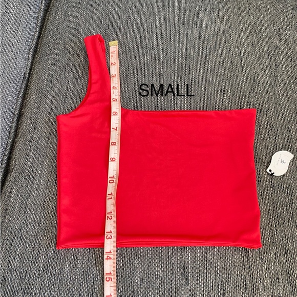Red Crop Top one shoulder small NWT - Picture 3 of 8